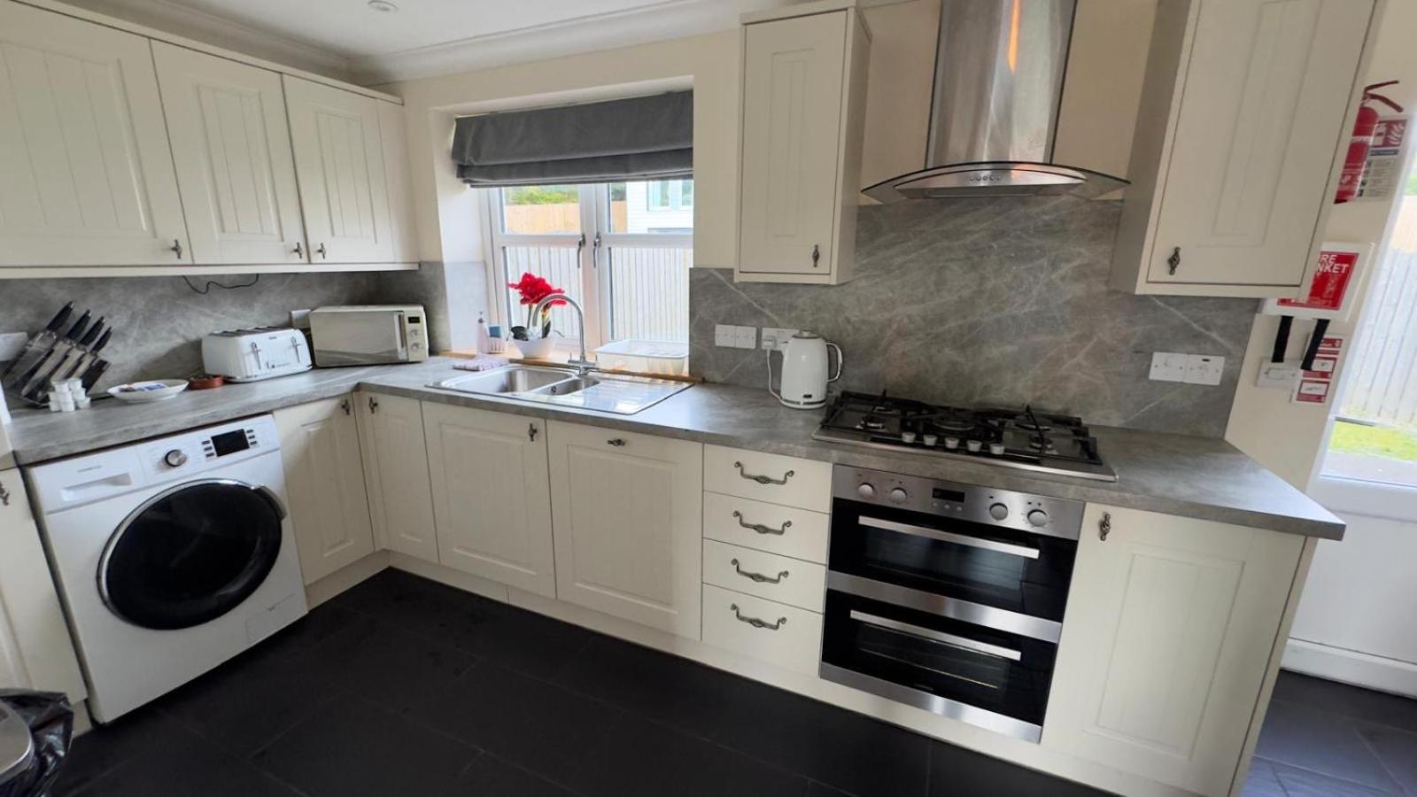 The Waverley Inn Holiday Homes Inverness Exteriér fotografie